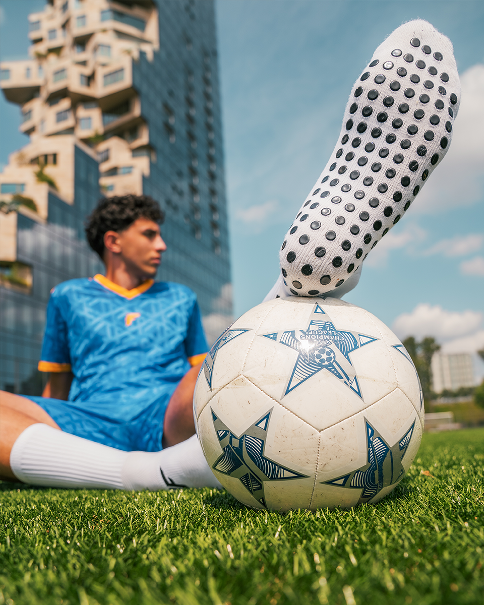 6-Pack - Pro Grip Socks